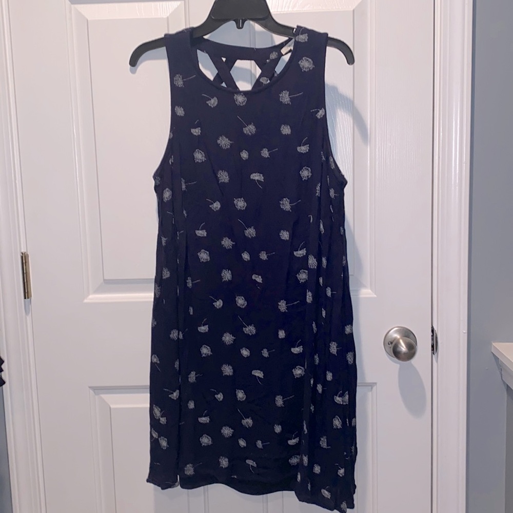 XL Maurice’s sleeveless Navy blue dress with white dandelions